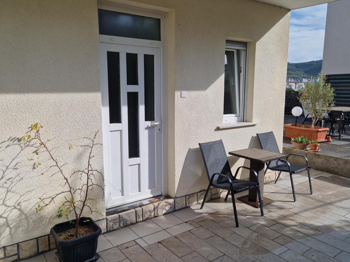 Rosemary Apartment Izola Exterior foto